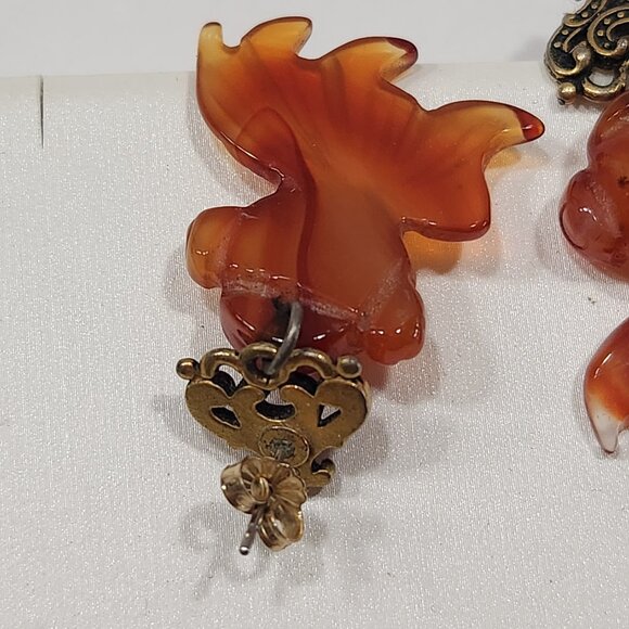 Vintage Large Carved Red Stone Fantail Goldfish Dangle Earrings - Picture 5 of 7